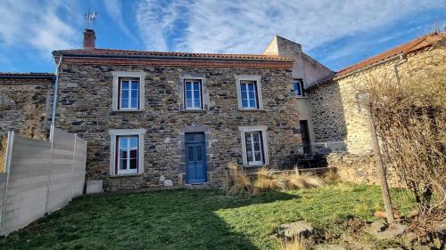 Blesle Casa | Les Chardonnerets - Jardin - Campagne