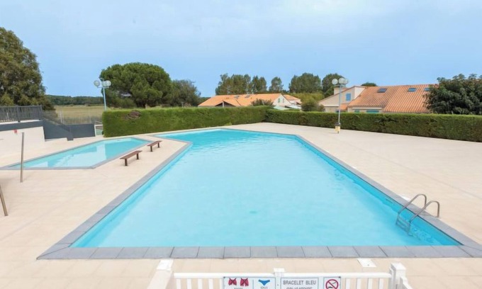 Les Mathes Casa | Les Charmilles by Interhome