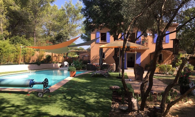 Caremeau Casa | Les Cigales