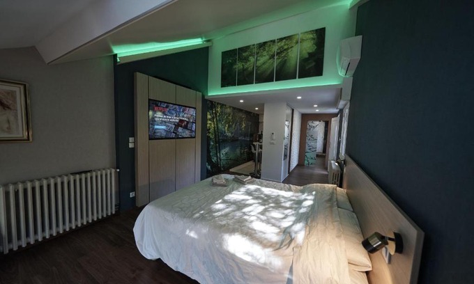 Montferrand-le-Chateau Apartamento | LES CLEFS DU PARADIS avec SPA