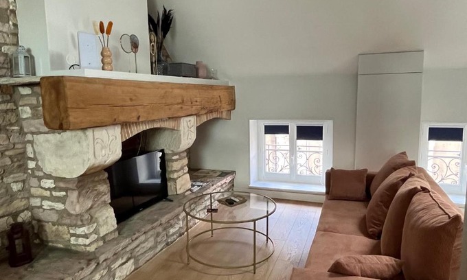 Givry Apartamento | Les clos de Givry - Clos Théodore - Appartement 88m2 climatisé avec sauna et petite terrasse