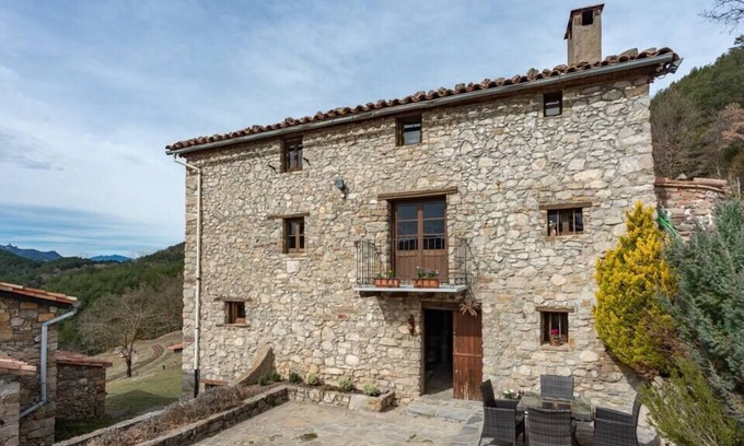 Gombren Casa | Les Comes: a cozy house in the mountains