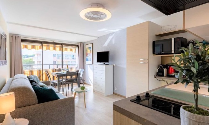 Sainte-Maxime City Centre Apartamento | Les Coralines by Interhome