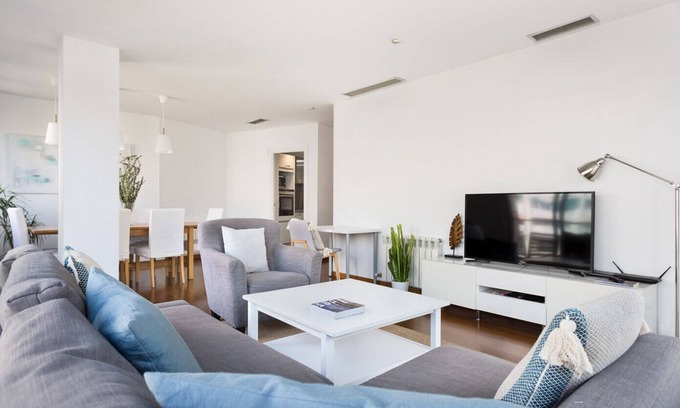 Les Corts Apartamento | Les Corts Apartments By Olala Homes