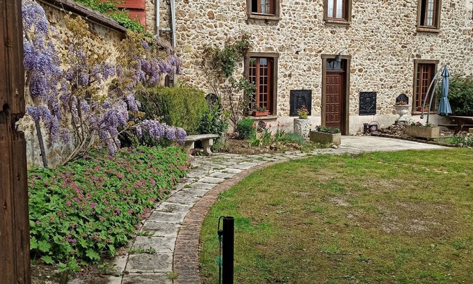 Ville-en-Selve Cabaña | Les Dames de France.