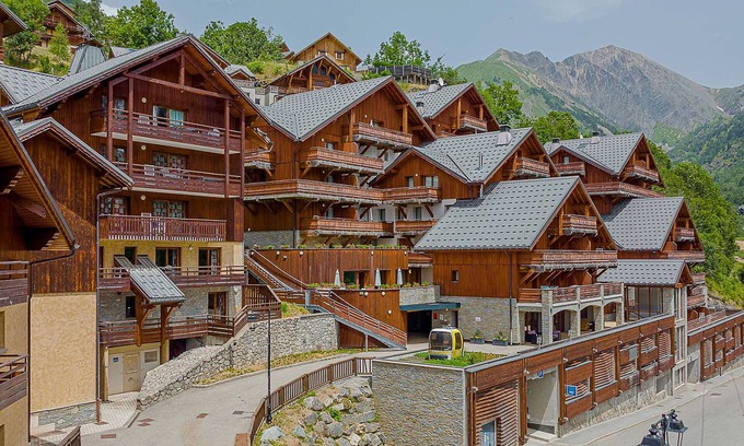 Vaujany Apartamento | Les Epinettes by Interhome