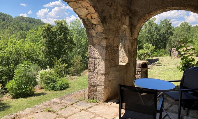 Payzac Apartamento | Les Faysses á Mas de la Giralde. Stone studio in heart of nature. Pool and views