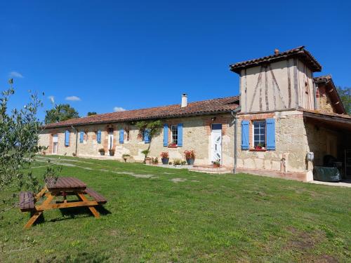 Monblanc Casa | Les Gîtes de LAURES