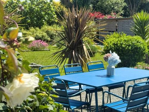 Guimaec Casa | Les Galets - family house in the village of Guimaec 8p