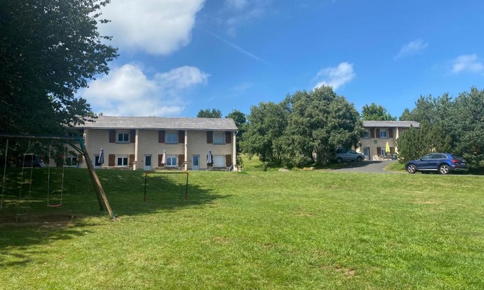 Besse-et-Saint-Anastaise Casa | Les Genêts du Sancy