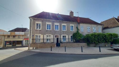Chateaumeillant Apartamento | Les Gites du château