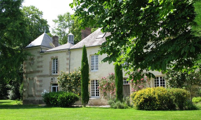 Coulonges-sur-Sarthe Cama Y Desayuno | les grandes hayes