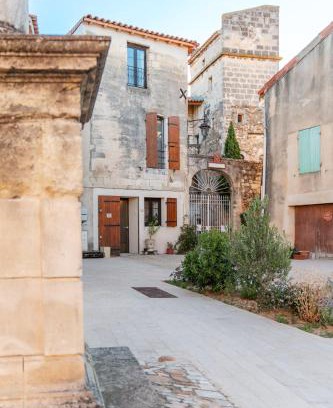 Domazan Cama Y Desayuno | Les Greniers Du Château