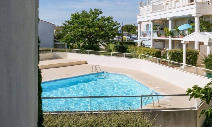 Vaux-sur-Mer Apartamento | Les Hautes Folies by Interhome