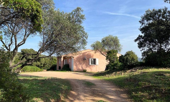 Figari Villa | Les Hauts de Cagna, un dominio privado de 4 * de 5000 m2