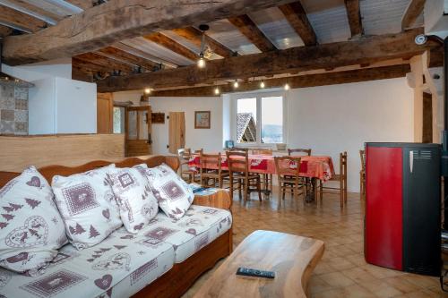 Saint-Maurice-de-Rotherens Apartamento | Les hirondelles
