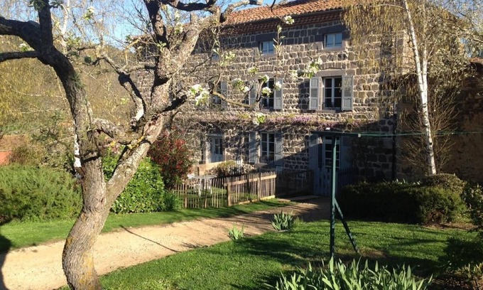 Saint-Ilpize Cama Y Desayuno | Les Jardins d'Anna