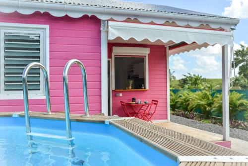 Baie-Mahault Casa | Les jardins de CHANTILLY -Bungalows 4 étoiles avec jardins et piscines privées