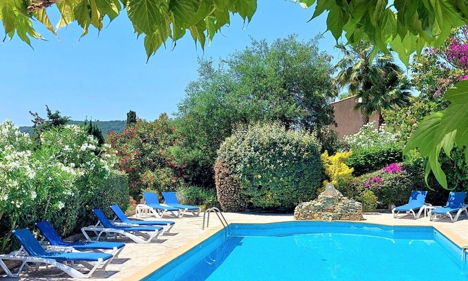 Bormes-Les-Mimosas Hotel | Hotel Les Jardins de Bormes, sauna & jacuzzi