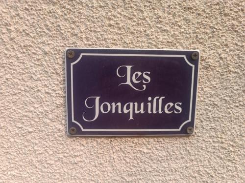 Chef-Boutonne Cama Y Desayuno | Les Jonquilles