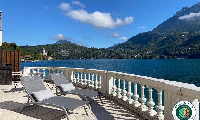 Duingt Apartamento | LES LIBELLULES - Rez de lac, accès direct privatif