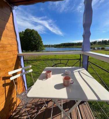 Verneuil Cabina | Les logements insolites de la Base Nautique