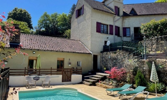 Saint-Cernin-de-lHerm Casa | Les maisons du moulin, piscine privée et charme périgourdin
