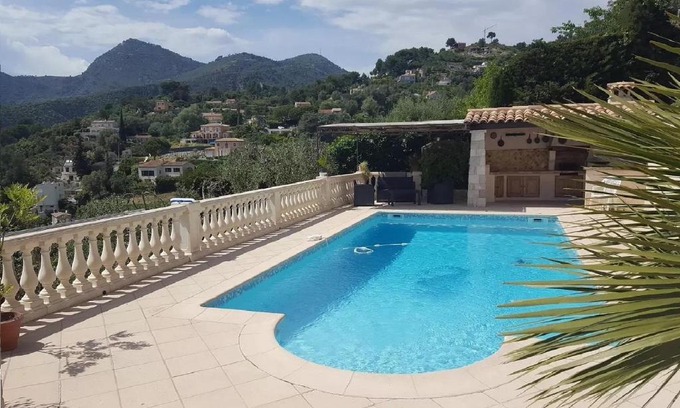 Saint-Andre-de-la-Roche Apartamento | Les Oliviers