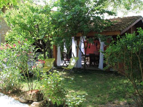 Saint-Paul-les-Romans Cama Y Desayuno | Les Pascals