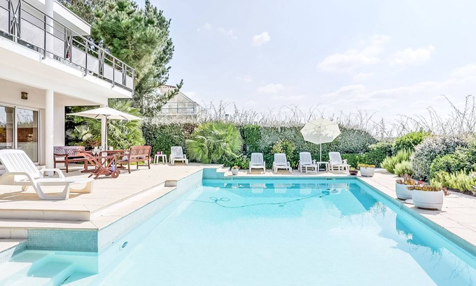 Mimizan-Plage Casa | Les Pinasses by Interhome