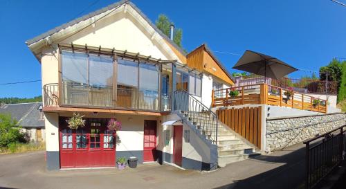 Orcival Casa | Les Planchettes