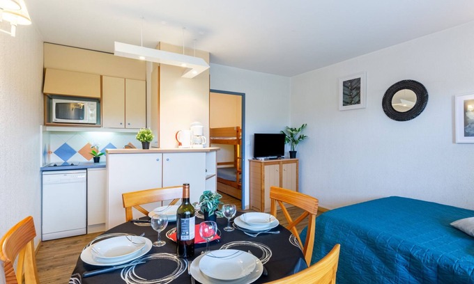 Sainte-Maxime City Centre Apartamento | Les Platanes by Interhome