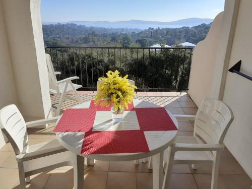 Les Restanques Apartamento | les Restanques Du Golf de Saint Tropez, 83310 Grimaud, France Appartement