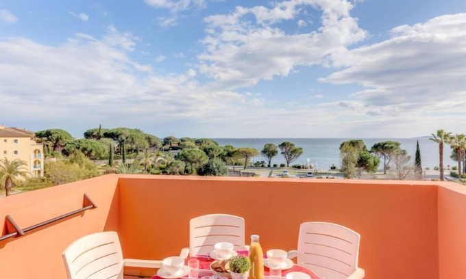 Les Issambres Apartamento | Les Rivages des Issambres by Interhome