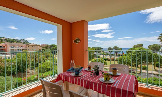Les Issambres Apartamento | Les Rivages des Issambres by Interhome
