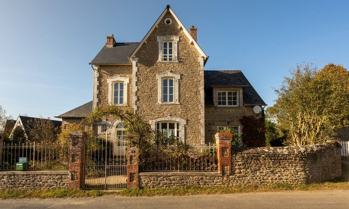Saint-Jacut-de-la-Mer Villa | Gran villa con encanto con vistas al mar 3 estrellas.
