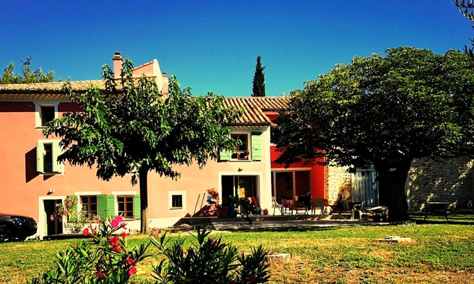 Mormoiron Apartamento | Les Roucas: tipo de estudio, encanto provenzal garantizado, vistas al jardín y la piscina