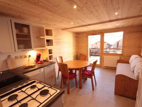 Les Saisies Apartamento | Les Saisies Hauteluce : beau 2 pièces rénové, 6 pers, TV, lave-vaisselle - FR-1-293-86