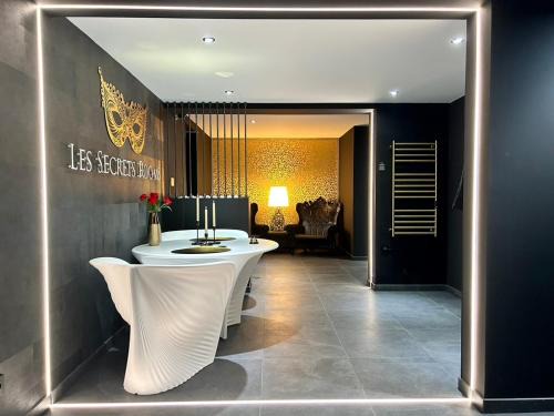 Bonneville Apartamento | LES SECRETS ROOMS - BONNEVILLE - LOVE ROOM 130m2 - SPA PRIVATIF