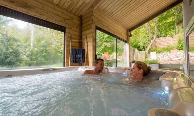 Clerques Cabaña | Les sens des bois night with private Jacuzzi for couple