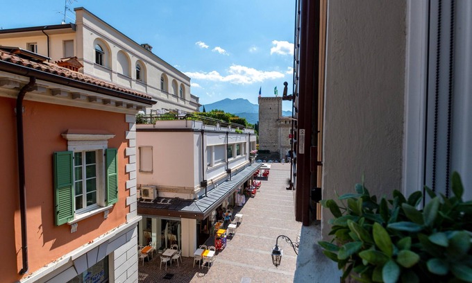 Riva del Garda Hotel | Les Suites Di Sara 5