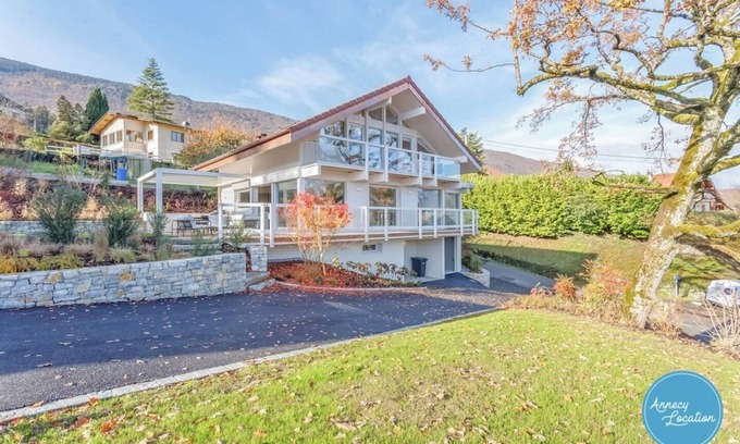 Sevrier Casa | Les Terrasses de la Tournette - lake and mountain view.