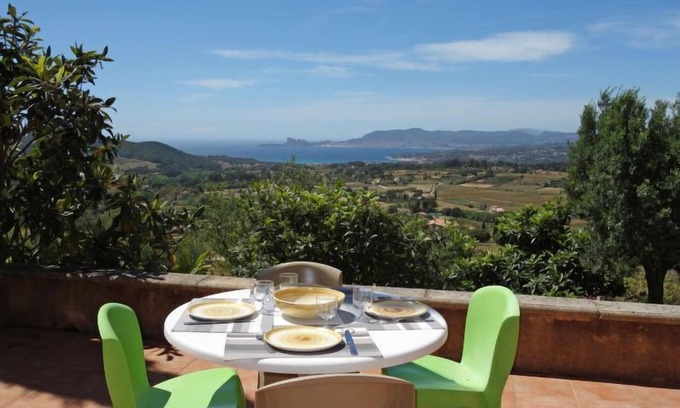 La Cadiere-d'Azur Casa | Les Vignes by Interhome