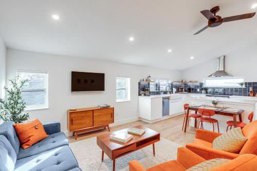 City Park Apartamento | Less Than 1 Block to City Park New-Build Apt in Denver!