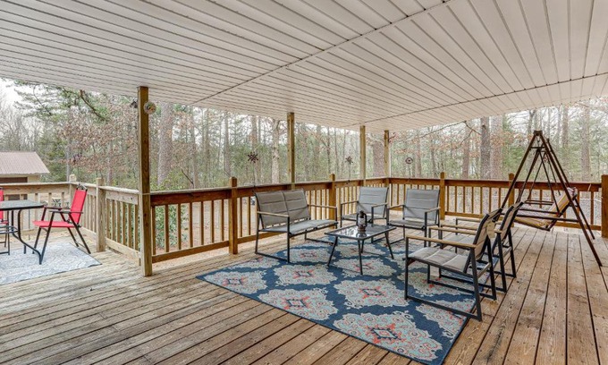 Higden Casa | Less Than 1 Mi to Greers Ferry Lake Dog-Friendly Home!