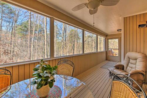 Hot Springs Village Casa | Less Than 1 Mi to Lake Hot Springs Village Escape with Deck