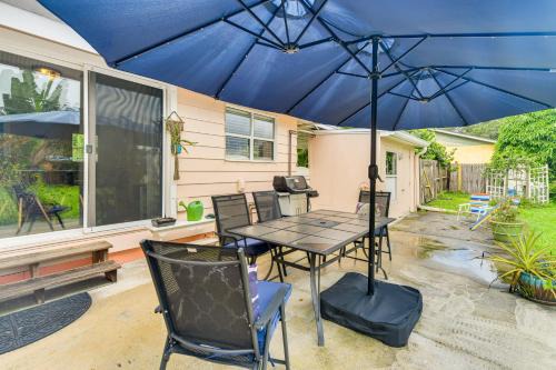 Southgate Casa | Less Than 3 Mi to Dtwn Pet-Friendly Sarasota Stay with Yard