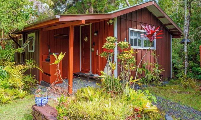 Volcano Cabaña | Cabaña romántica de artistas volcánicos junto al Parque Nacional de los Volcanes de Hawaii