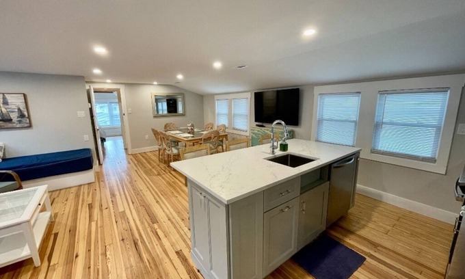North End Condominio | Let's Go to the Beach! **2 Bedroom Condo**