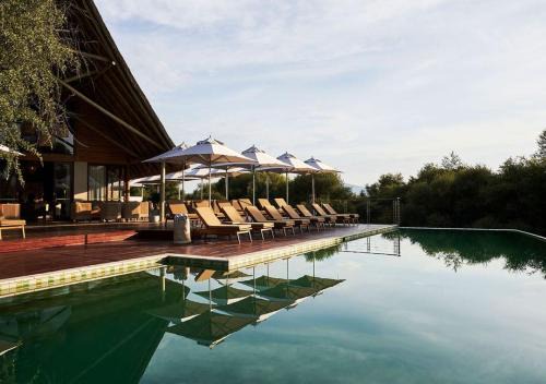 Bela-Bela Cabina | Letamo at Qwabi Private Game Reserve by NEWMARK